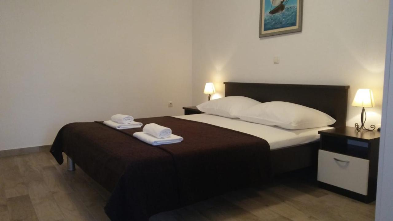 Apartments Valeria Kaštela Екстериор снимка