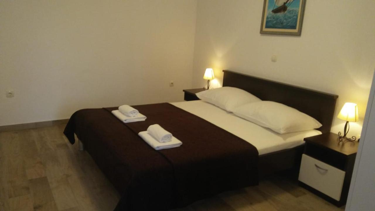 Apartments Valeria Kaštela Екстериор снимка
