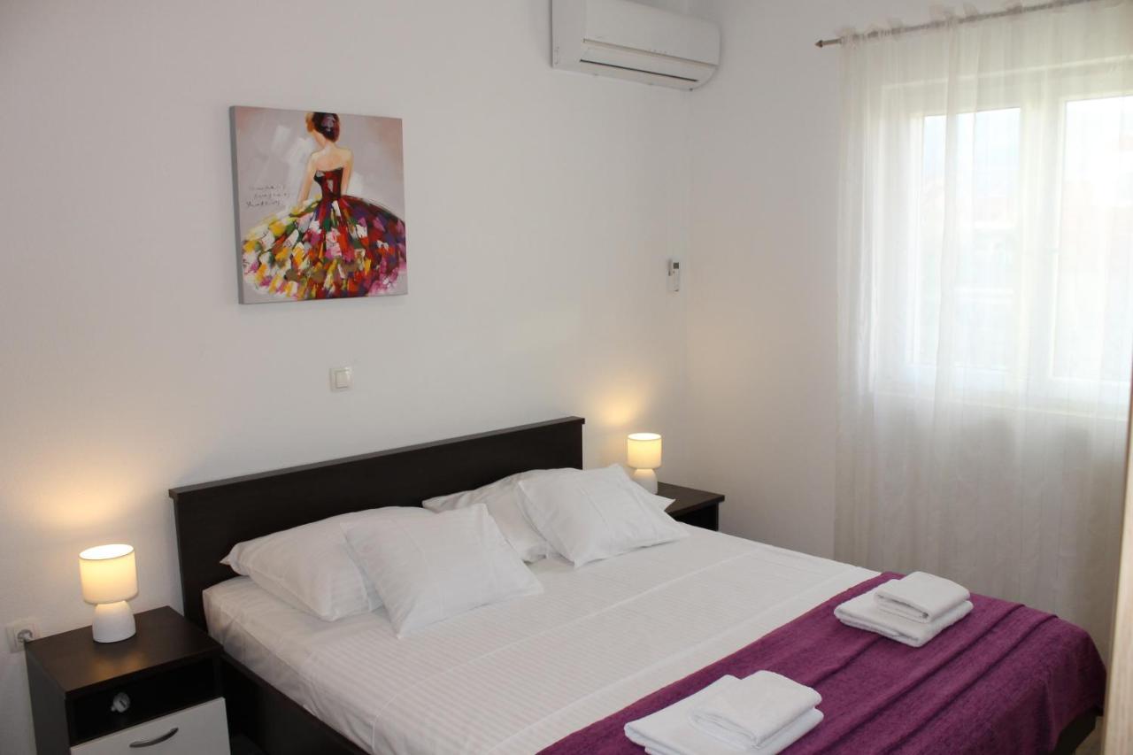 Apartments Valeria Kaštela Екстериор снимка