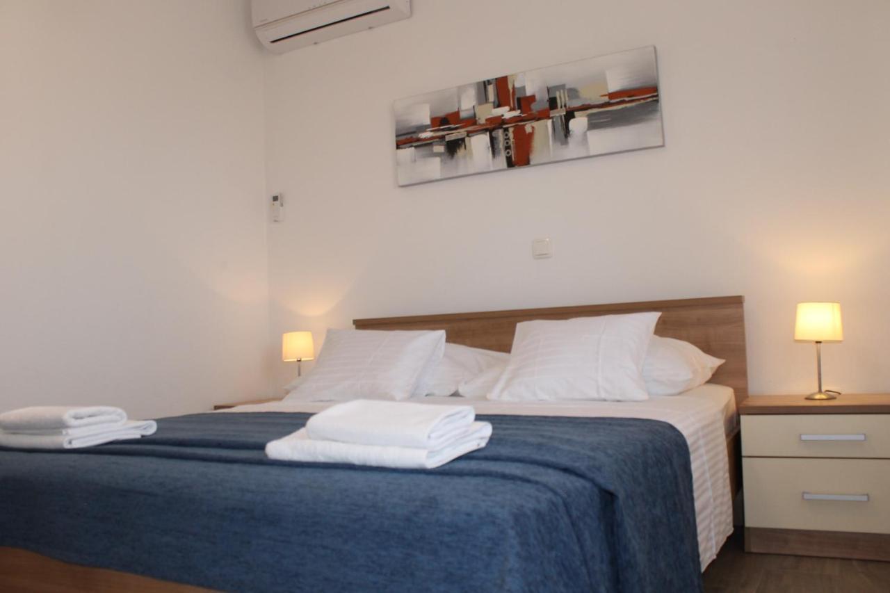 Apartments Valeria Kaštela Екстериор снимка
