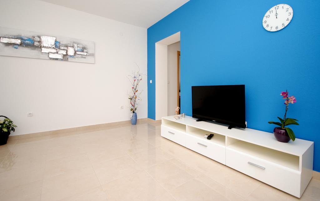 Apartments Valeria Kaštela Екстериор снимка